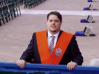 Manu Palop con 140 kg, el día de su graduación